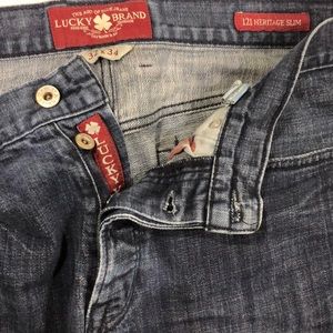 Lucky Brand 32x34 121 heritage slim blue jeans